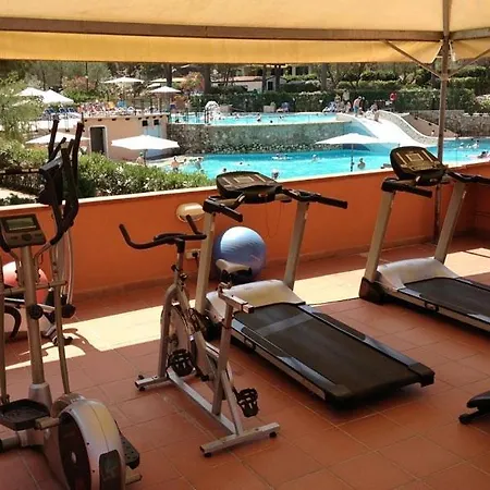 Κάμπινγκ Camping Ville Degli Ulivi *